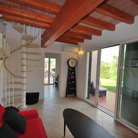 Villetta Ciclamino Casa Alzi Luaran gambar