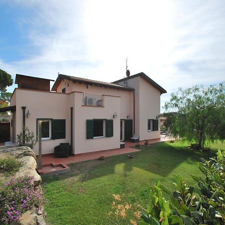Villetta Ciclamino Casa Alzi Luaran gambar