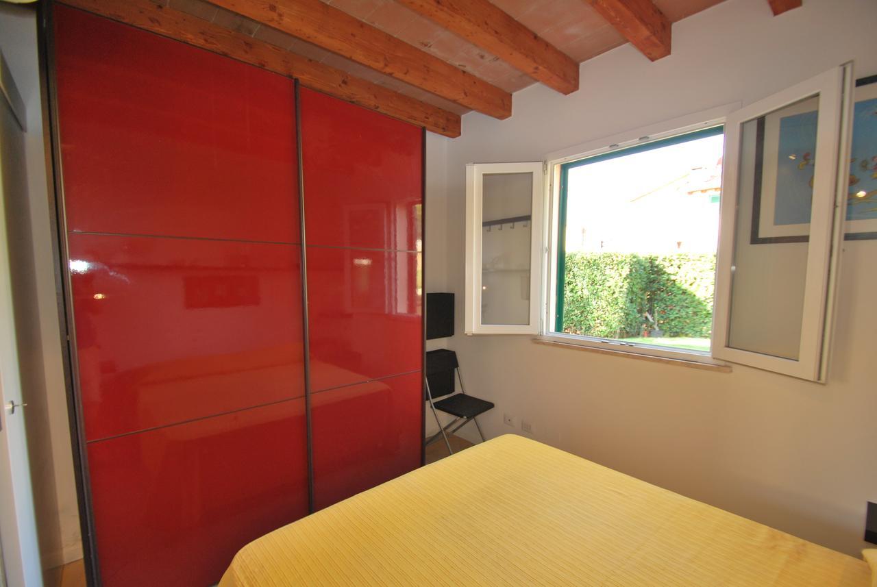 Villetta Ciclamino Casa Alzi Luaran gambar