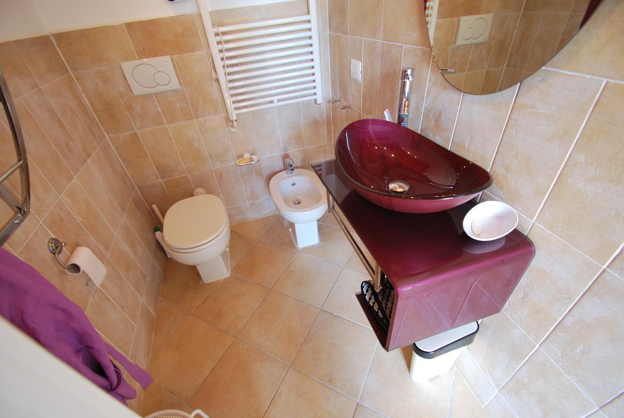 Villetta Ciclamino Casa Alzi Luaran gambar
