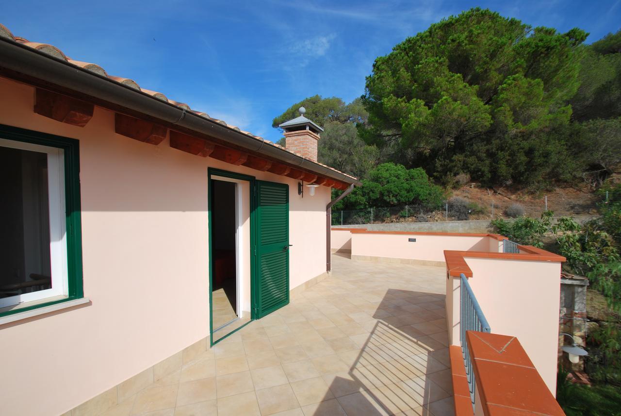 Villetta Ciclamino Casa Alzi Luaran gambar