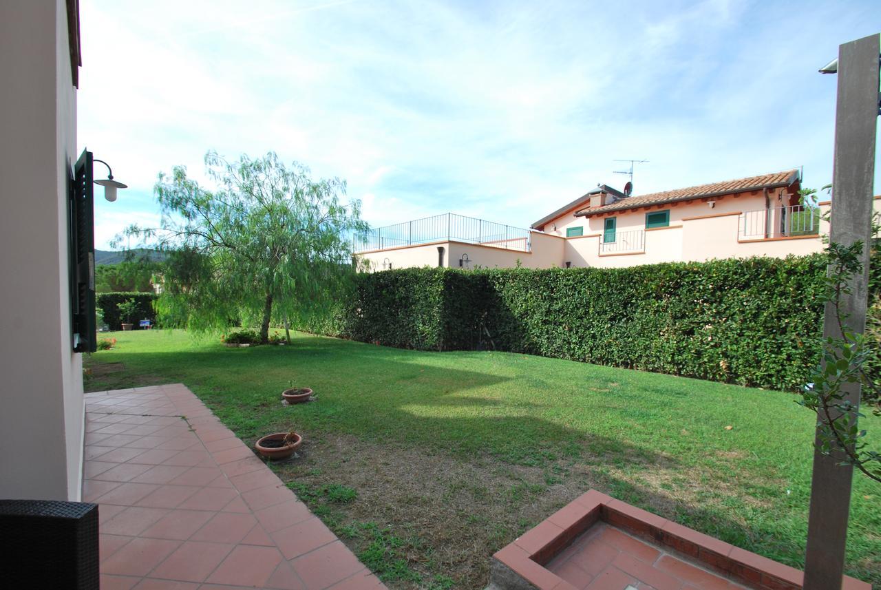 Villetta Ciclamino Casa Alzi Luaran gambar