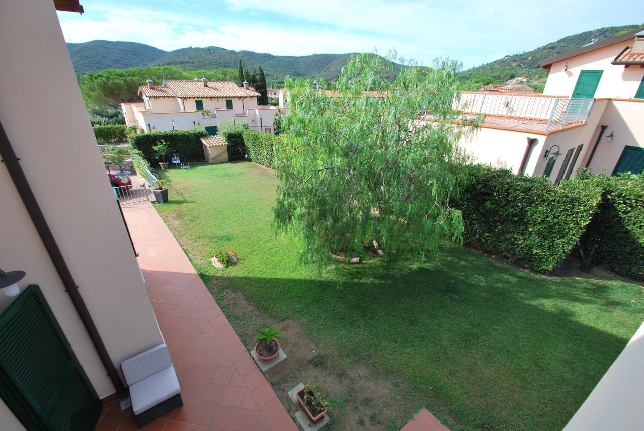 Villetta Ciclamino Casa Alzi Luaran gambar
