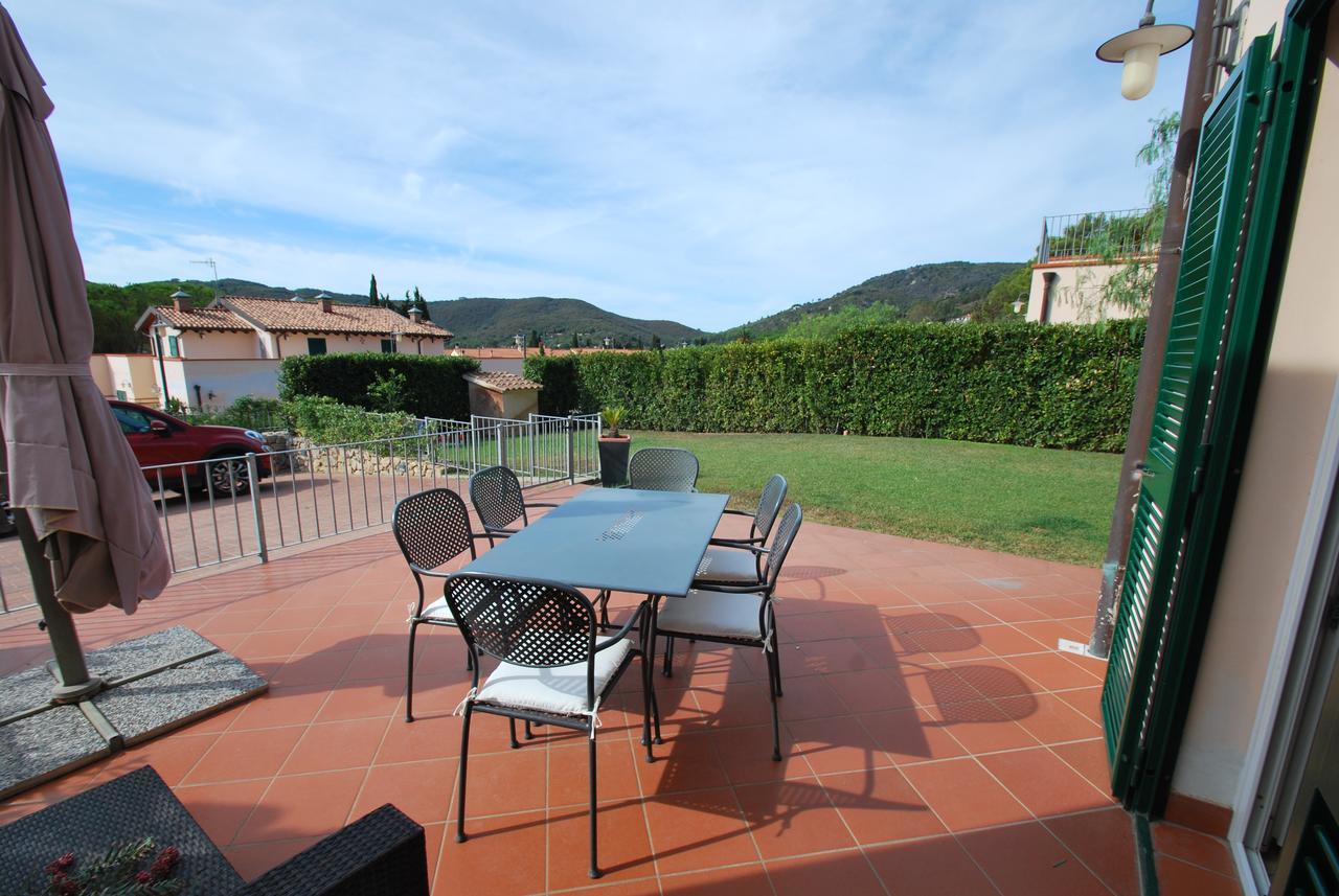 Villetta Ciclamino Casa Alzi Luaran gambar