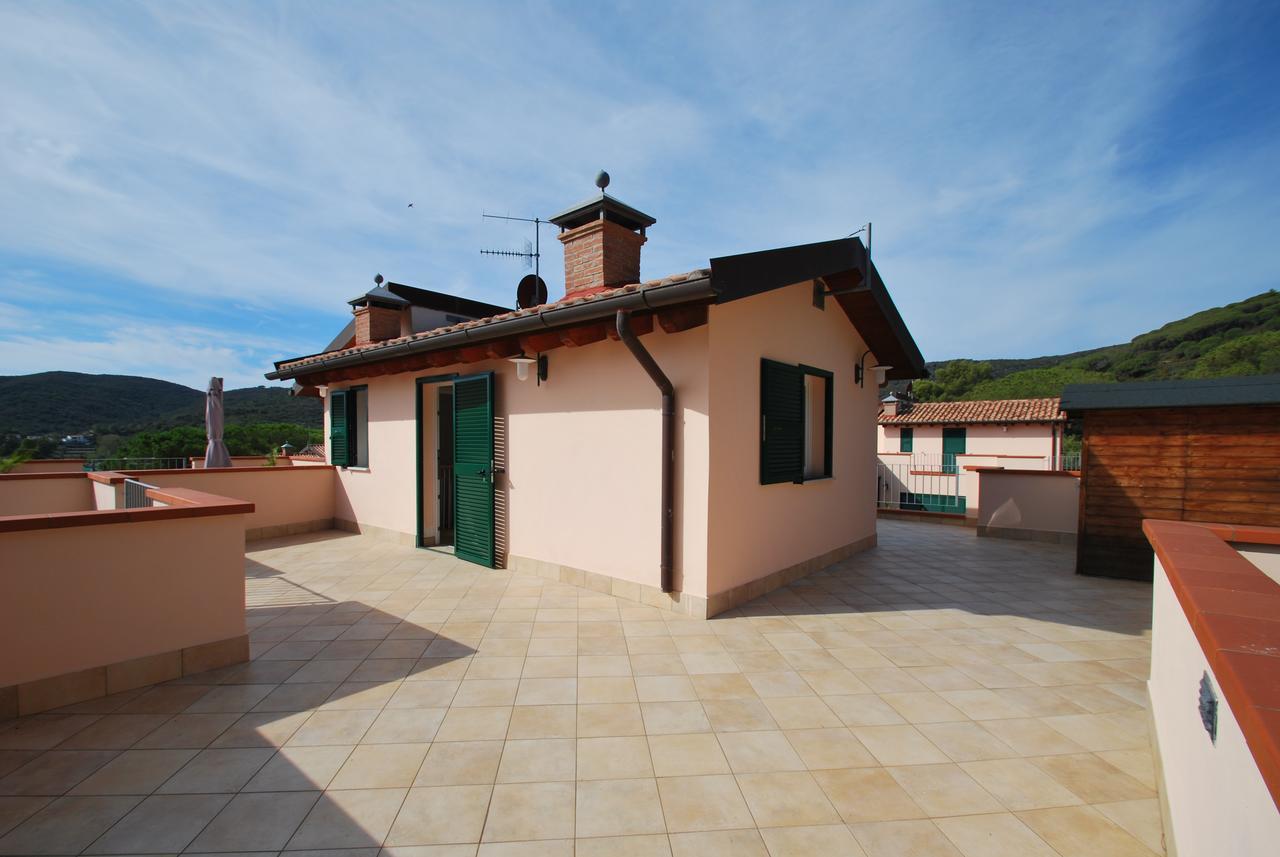 Villetta Ciclamino Casa Alzi Luaran gambar